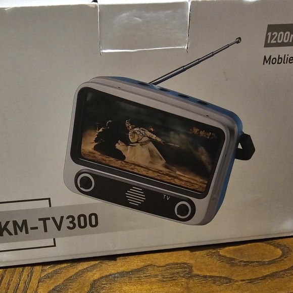 Portable Wireless Speaker with Phone Holder 3-in-1 Phone Holder, stereo,speaker - Picture 8 of 9